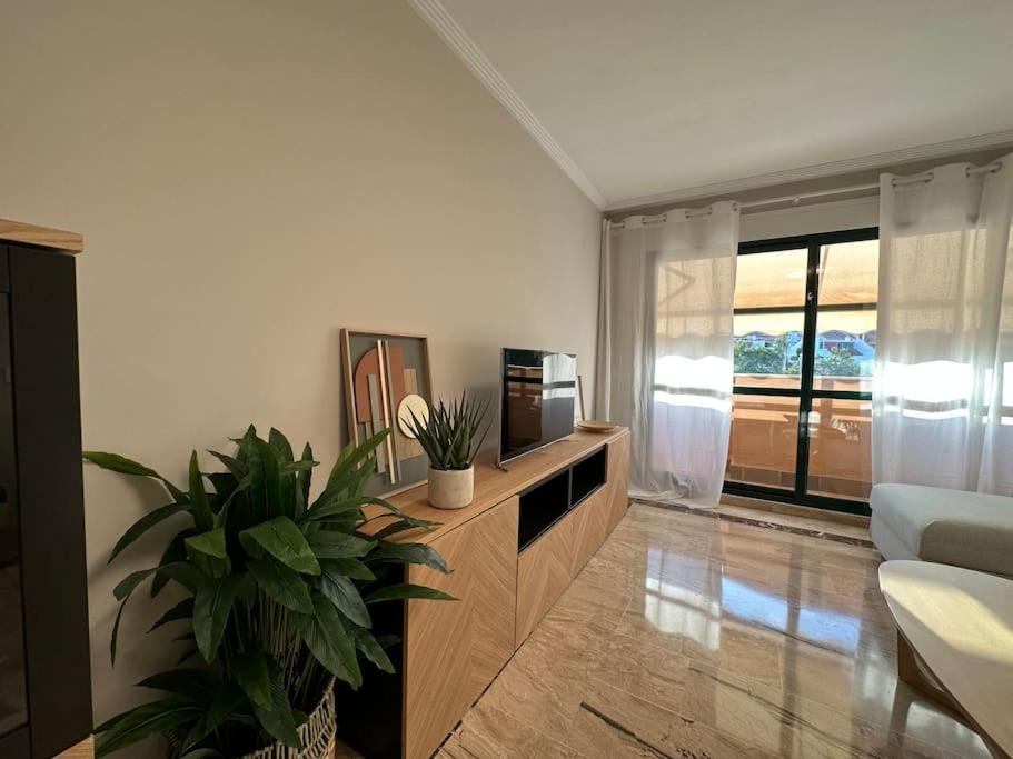 En Con Piscina Apartment Marbella