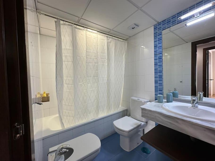 Apartment En Con Piscina