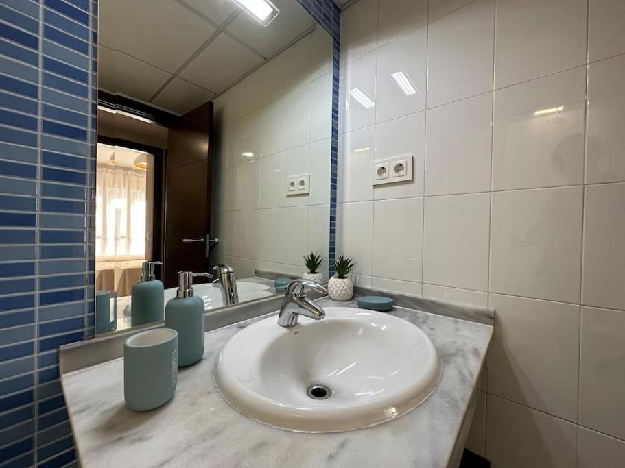 En Con Piscina Apartment