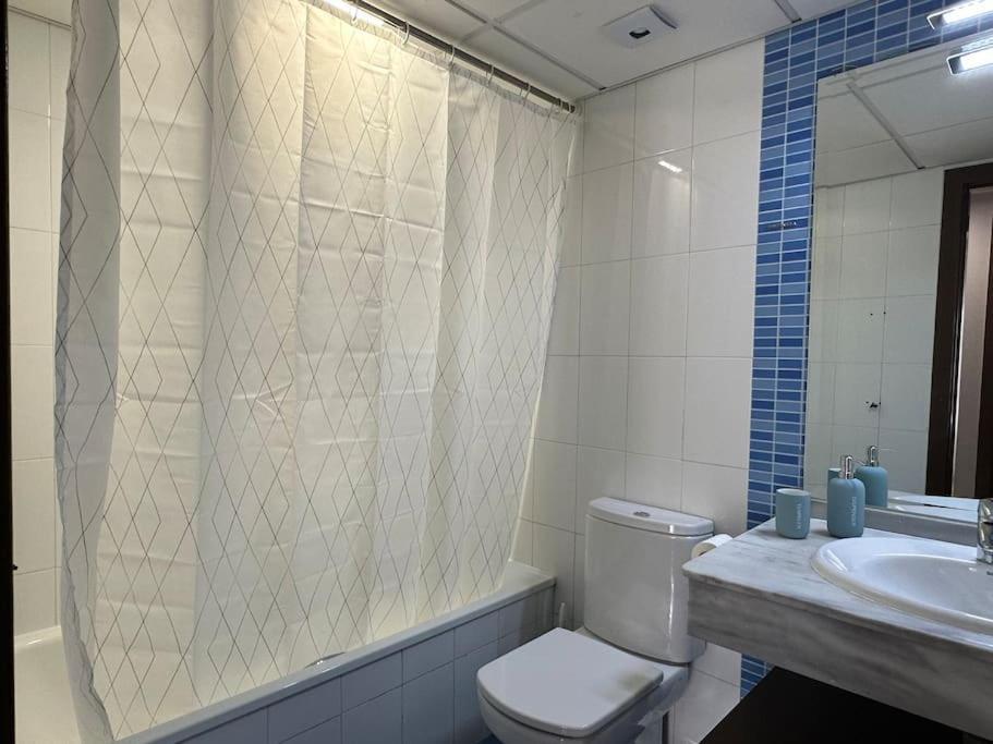 Apartment En Con Piscina *